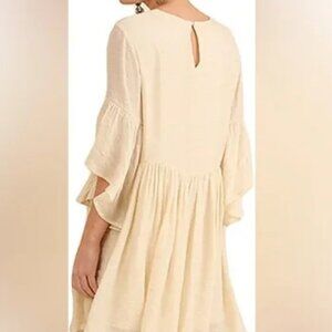 Umgee Ivory cream dress with ruffle sleeves (New Medium)